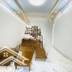 Bán nhà 80m2, 12m ô tô tránh, bãi đỗ xe sát nhà tại quang trung, hà đông