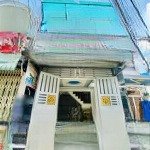Nhà chủ xây ở nay chuyển nhà mới cần bán. nhà gần emart 2 , ngã tư quang trung