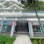 Cho thuê nhà hoàn thiện mới 100% - 100 triệu/tháng, full nội thất, máy lạnh, thang máy, nhà đẹp