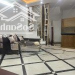 Hàng xóm tđc tứ hiệp thanh trì _sát trường chu văn an -ngõ thông trước nhà oto đô cửa