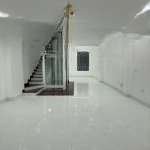 "vét vàng" thời khủng hoảng tòa nhà 80m2, full khách, chỉ 22 tỷ, sổ sẵn giao ngay!