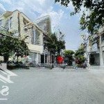 Mặt phố c18 k300 tân bình - 500m2 ngang 8m x 5t, vị trí chỉ 1 căn bán, lh 0774776386