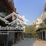 Vị trí đẹp văn quán, hà đông 47m2x4 tầng, giá 11 tỷ, vỉa hè, ô tô tránh. 2 thoáng, kinh doanh.