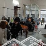 Cho thuê cửa hàng 100m2 khu học viện tài chính