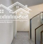 Khu văn cao gần hồ tây 50m2x4t mt4m căn góc cách phố lớn 15m xe ba gác đỗ cửa nhà sach sẽ 15tr/th