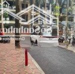 Tôi cần cho thuê nhà lê văn lương - hoàng ngân, oto đỗ cửa, dt 70m*5 tầng, khu phân lô thoáng, 24tr