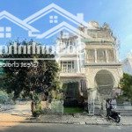 Gấp gấp nhà quá rẻ bán nhà phố đường hưng phước 1 phú mỹ hưng, quận 7 giá 28 tỷ. lh 0935 562