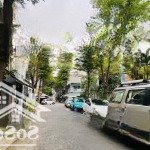 Bán chdv 10p ngay đại học văn lang dt 5x20m thu nhập 45 triệu/th giá đầu tư 12.5 tỷ