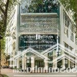 Cho thuê nhà mặt phố trung hòa diện tích 120m x 5 tầng,mặt tiền lô góc 40m, thang máy, vỉa hè rộng