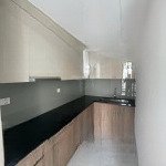 Bán rẻ căn alnata plus, 85m2 2pn + 2wc, nội thất cơ bản, giá bán: 5.650tỷ còn thương lượng