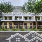 Cần bán nhà phố verosa park: 85m2, 115m2, 120m2, 220m2. gọi 0909121556 xem nhà