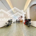 Bán nhà lạc long quân-cầu giấy 65m*6 tầng thang máy,mt4m4,thang máy,oto tránh,kinh doanh,lô góc,