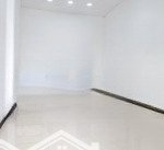 định cư bán gấp mặt tiền luỹ bán bích, 1 trệt + 2 lầu + sân thượng cho thuê 25tr / tháng