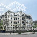 Chính chủ bán gấp liền kề góc kinh doanh tốt. đẹp nhất dự án. giá hơn 200tr/m2