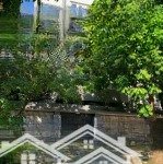 Biệt thự trung tâm giao ba quận cầu giấy , thanh xuân, đống đa - lô góc 3 thoáng- 4 làn oto tránh