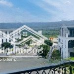 Bán biệt thự compoud căn góc 10x20m, 1 trệt 2 lầu, 4pn4wc tại khu đô thị palm marina . 15,2 tỷ