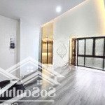 Bán nhà đường cầu giấy- 42m 6 tầng- thang máy- 12 t.ỷ- n.hà đẹp ở ngay