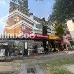 Gấp bán mặt tiền trần hưng đạo, quận 1 - dt 12 x 25m, 300m2 - 4 tầng - hđt 400 triệu - giá 75 tỷ
