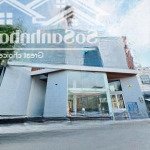 Cho thuê tòa nhà mặt tiền trương hoàng thanh p12 quận tân bình. dt 18m x 15m