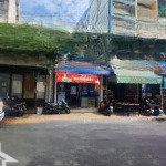 Giá rẻ duy nhất - bán nhà mặt tiền đường phù đổng thiên vương, p.11,q.5.