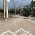 Bán nhanh lô đấu giá yên sơn quốc oai. gần đl thăng long. giá chỉ 5xtr/m. lh 0985242136