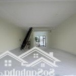 Cho thuê nhà 2,5 tầng mới xây hoàng thị loan , trống suốt