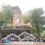 Cho thuê nhà mặt phố trung hòa lô góc đẹp nhất tuyến phố mặt tiền khủng 30m