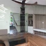 Nhà 3 tầng full nội thất mặt tiền đường tiểu la- đang có sẵn dòng tiền cho thuê 20 tr/tháng