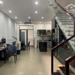 Chủ cần bán nhanh nhà đẹp khu đảo vip, ngay khu biệt thự.