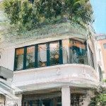 Ngang 10m / góc 2 mt trần hưng đạo q1 - dt: 10x14m - kc: 3 tầng - hđt: 70 triệu. giá 28 tỷ