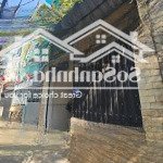 Nhà gần ngã tư ga - sổ hồng riêng đường xe thông