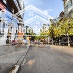 Nhà mặt đường cát dài 120m2 x 4,5t vị trí đẹp 25 tỷ. lh 0934347466