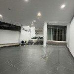 Cho thuê bt âu cơ- tây hồ 100m, 6 tầng có thang máy, làm văn phòng, mầm non, ở chuyên gia 70tr
