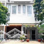 Bán nhà 4 tầng btct đường nguyễn văn tuôi - tt bến lức, view sông vàm cỏ, đang cho thuê 12tr/tháng.