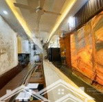 Nhà đẹp - dân xây - ô tô đỗ cổng - full nội thất