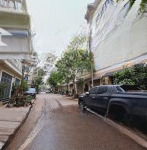 Chính chủ bán nhà phân lô ô tô ở phố đại la. nhà 79m2, 2 thoáng, bán gấp giá 17.8 tỷ