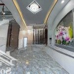 Nhà mới keng vừa xây xong 1 tuần(6 x17m) full nội thất cơ bản giá 2,9 tỷ mặt tiền đường kinh doanh