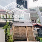 Nhà 3 lầu đẹp dt 7.5x15m(100m2) gần ngay cv gia định, vị trí đẹp, đường ôtô thông nhau. chỉ 18.5 tỷ