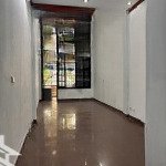 Thừa tầng3 số 15 phố nguyễn ngọc nại, cho thuê dt55,2pn, 1wc + bếp 4,5tr