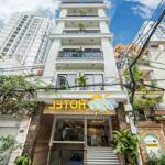 Bán gấp khách sạn đường yên vip sân bay - diện tích: 6,3 x 21,2m.- công nhận: 134,3m2.- gồm: 23 phòng, full nội thất.- bán giá 28tỷ tl