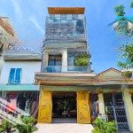 Rẻ hơn thị trường 2 tỷ, đặc biệt nhà có thang máy phong cách hiện đại sang trọng q7 - giá 13 tỷ 990