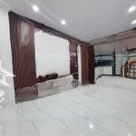 Linh đàm nhà mới koong, ô chờ thang máy,3 bước ô tô tránh - trường, chợ tiện ích bao quanh, nở hậu