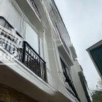 Nhà 30m2 x 5 tầng tây mỗ, view hồ, ô tô đỗ cổng dừng đỗ ngày đêm, giá 5.5 tỷ, lh 0988175136