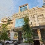 Bán nhà mặt tiền lê thánh tôn, bến thành, q 1 - 8,2x21m - hầm, 10 tầng - hđt: 530tr/th - giá 135 tỷ