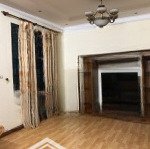 Cho thuê nhà ngõ 12 nguyễn phúc lai 95m x4t ô tô đỗ cửa