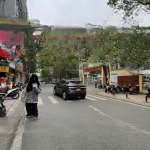 Hoàng như tiếp long biên, 7 tầng thang máy, full nội thất cao cấp. ngay bệnh viện tâm anh. tiện í