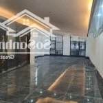 Bán toà buiding 9 tầng - đẳng cấp nhất khu - vỉa hè - kinh doanh đỉnh oto dừng đỗ mặt tiền khủng