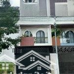 Nhà đẹp, khu đô thị. giá rẻ nhất khu vực. đầy đủ nội thất