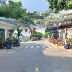 Htl5371 bán nhà 1 trệt 2 lầu kdc ngay trung tâm y tế dĩ an p.tân đông hiệp tp.dĩ an