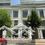 Bán nhà phố rẻ nhất phân khu mahattan glory vinhomes grand park quận 9 chỉ 14.5 tỷ